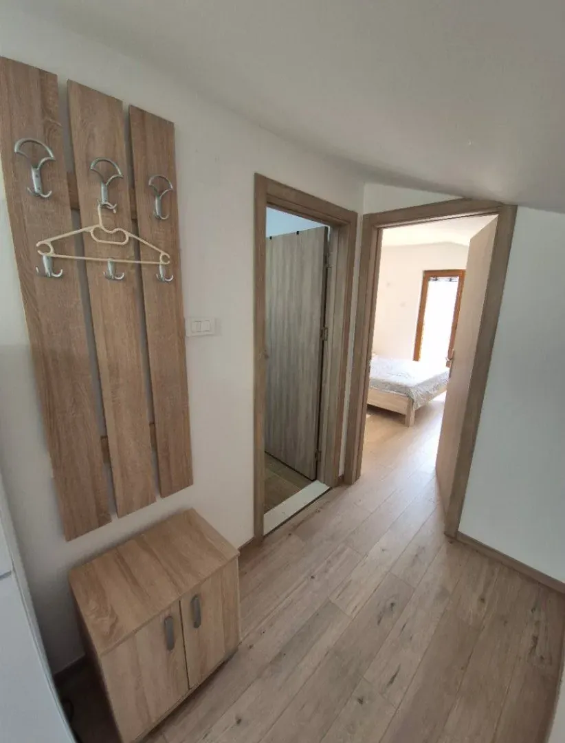 Izdavanje, jednosoban stan, 50m², Gomila, Herceg Novi