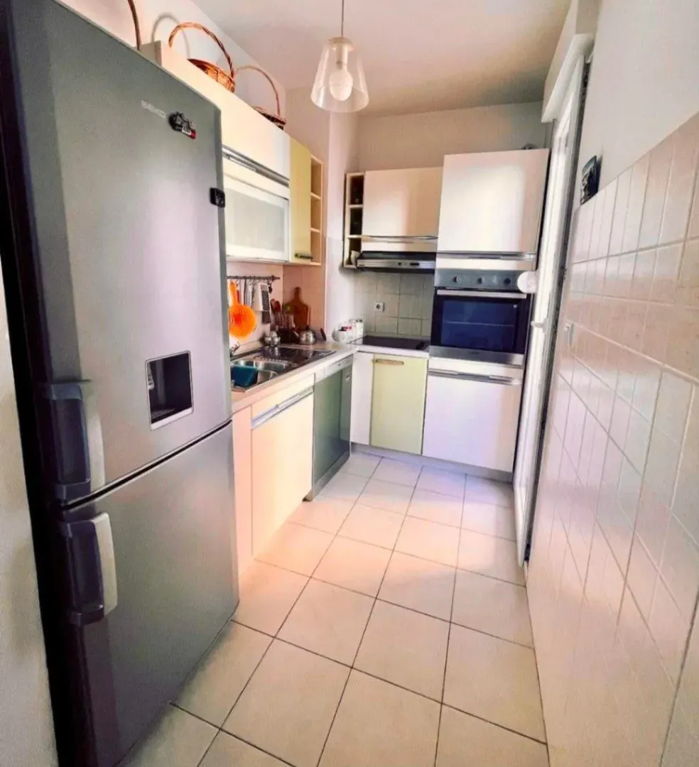 Izdavanje, dvosoban stan, 65m², Stari Aerodrom, Podgorica