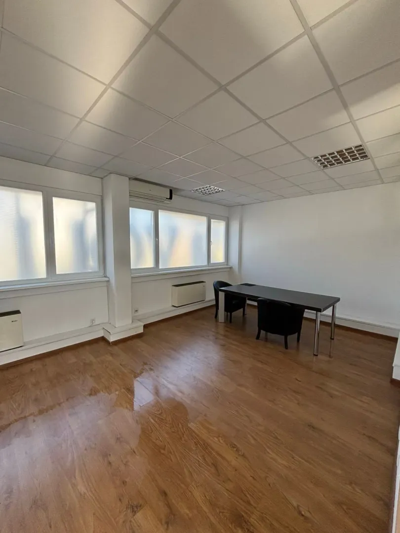 Rent, office space, 370m², Centar, Bar