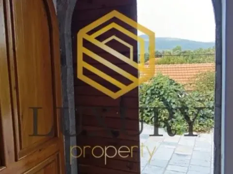 Izdavanje, kuća, 80m², Mareza, Podgorica - image 9