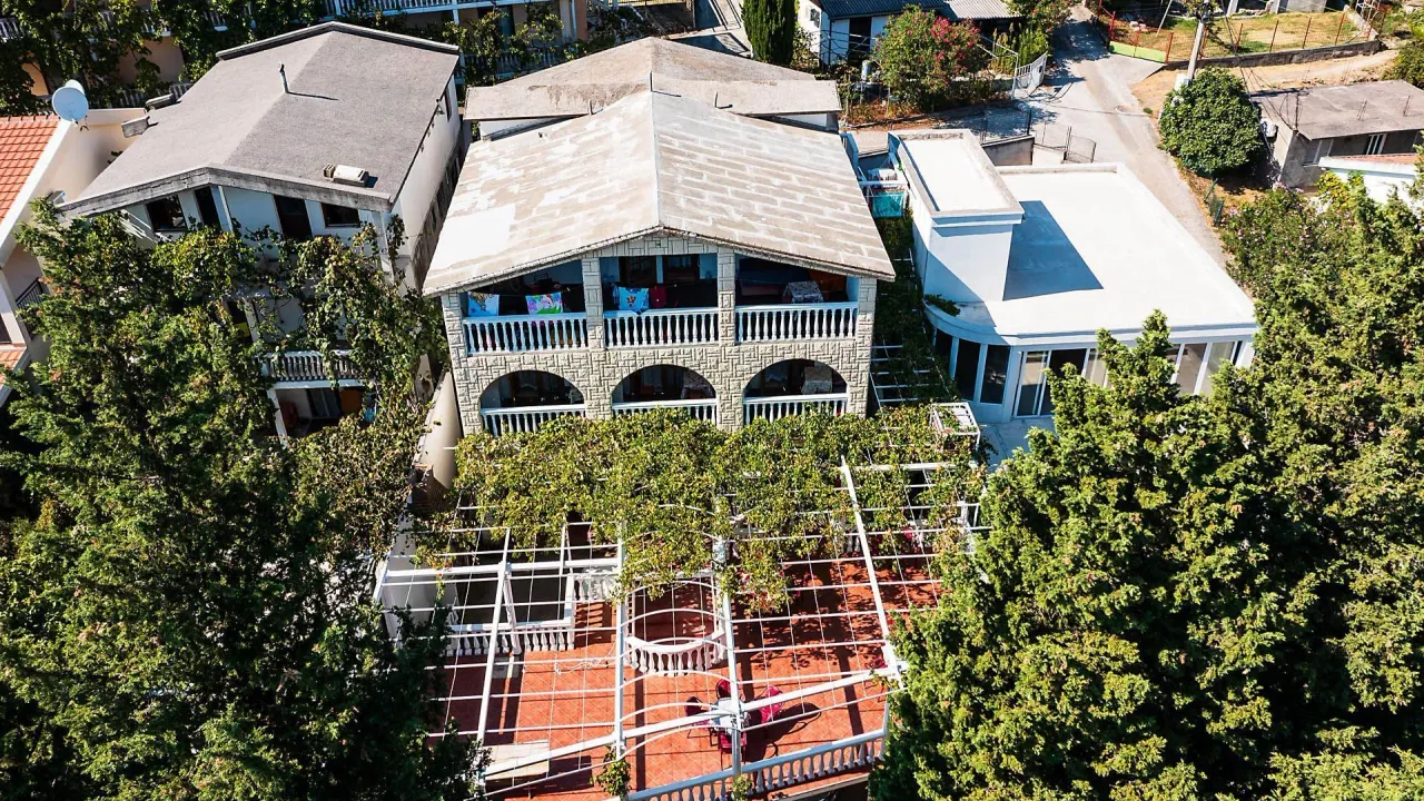 Sale, house, 448m², Sutomore, Bar