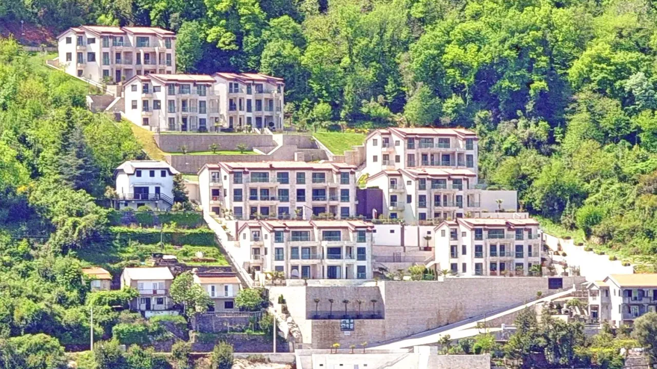 Sale, apartment, 47m², Morinj, Kotor