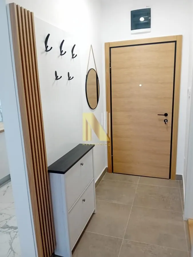 Izdavanje, dvosoban stan, 40m², Avijatičarsko naselje, Novi Sad Sve Podlokacije