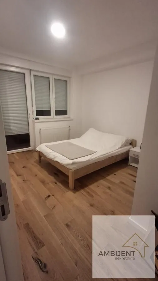 Prodaja, dvosoban stan, 45m², Centar, Stara Pazova