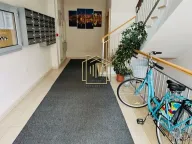 Izdavanje, jednosoban stan, 54m², City Kvart, Podgorica - image 12