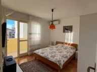 Izdavanje, trosoban stan, 85m2, Centar, Bar