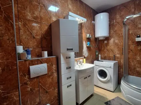 Izdavanje, trosoban stan, 78m², Crveni Krst, Beograd - image 15