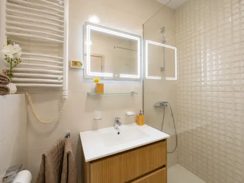 Rent, one bedroom apartment, 55m², City Kvart, Podgorica - image 10