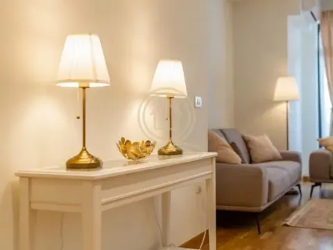 Izdavanje, trosoban stan, 87m², Savski Venac, Beograd - image 12