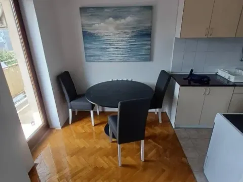 Izdavanje, jednosoban stan, 42m², Grbavica, Novi Sad Sve Podlokacije - image 3