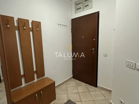 Rent, two bedroom apartment, 74m², Gorica C, Podgorica - image 11