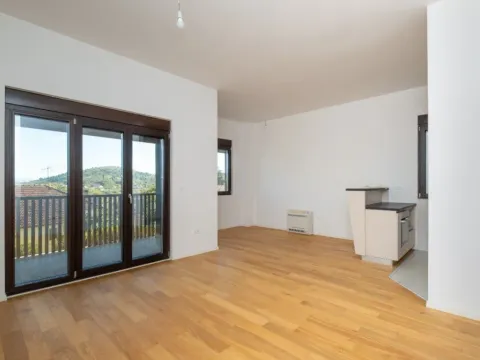 Sale, three bedroom apartment, 95m², Gornja Gorica, Podgorica - image 8