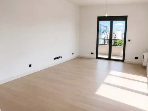 Prodaja, garsonjera, 125m², Preko Morače, Podgorica - image 2