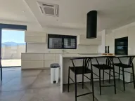 Izdavanje, kuća, 410m², Tivat, Crna Gora - image 20