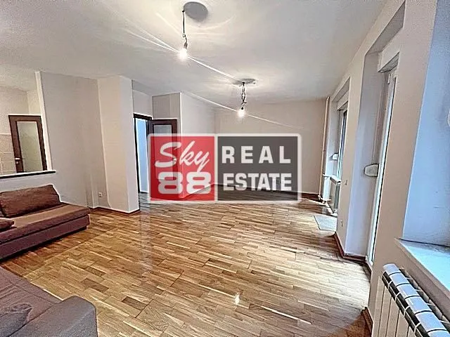 Sale, three bedroom apartment, 74m², Vračar Hram, Vračar Sve Podlokacije