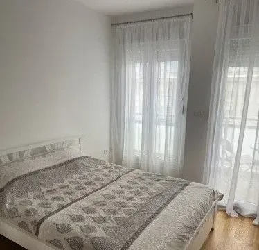 Izdavanje, jednosoban stan, 45m², City Kvart, Podgorica - image 5