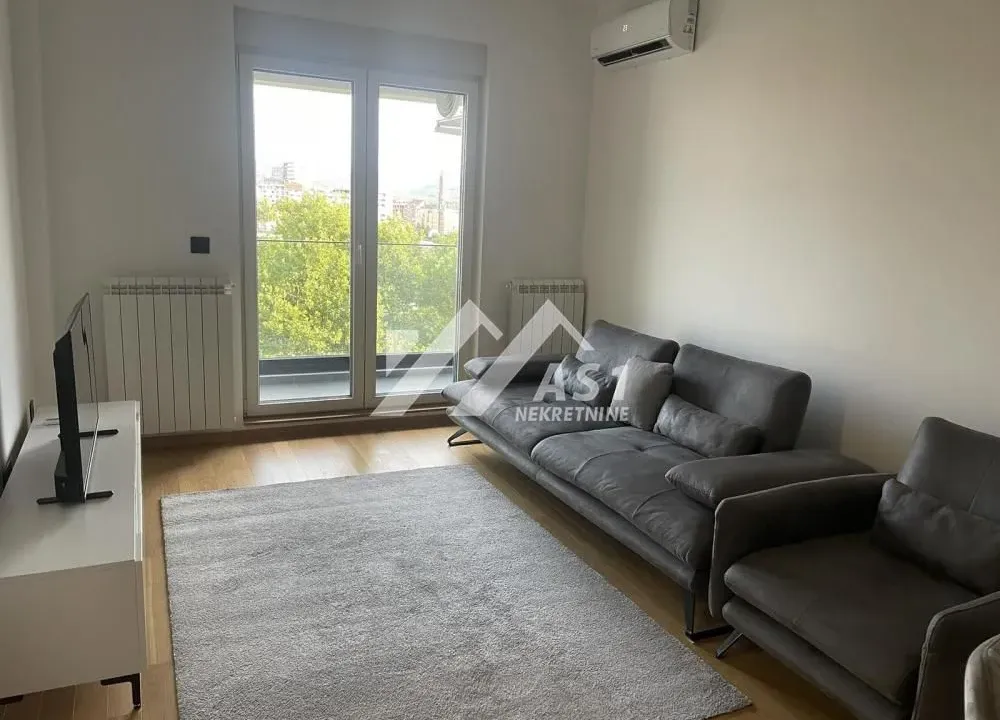 Izdavanje, trosoban stan, 68m², Sajam, Novi Sad Sve Podlokacije