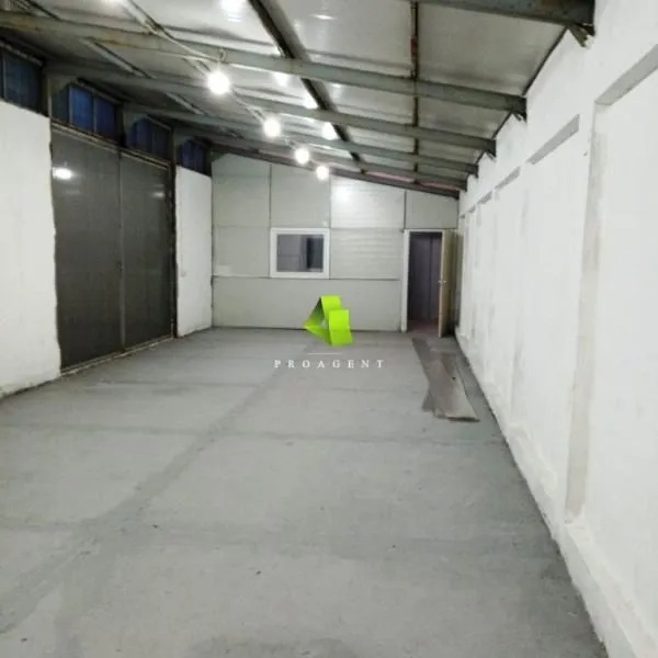 Izdavanje, poslovni prostor, 160m², Centar, Niš