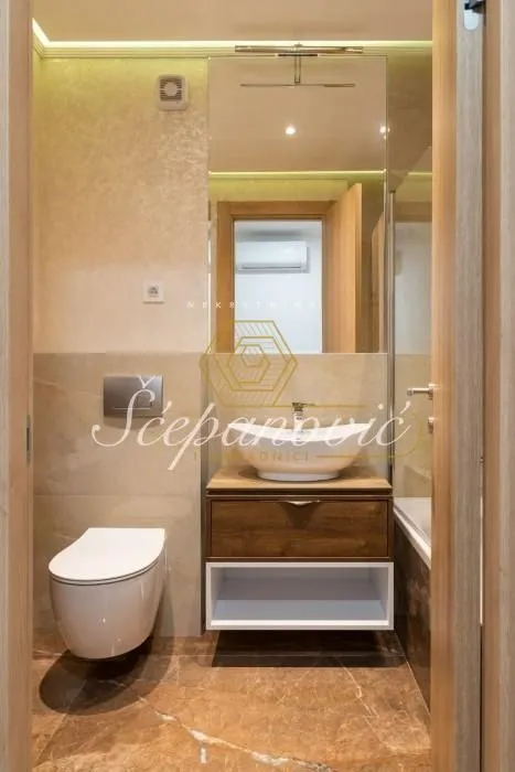 Sale, four bedroom apartment, 96m², Crveni Krst, Beograd