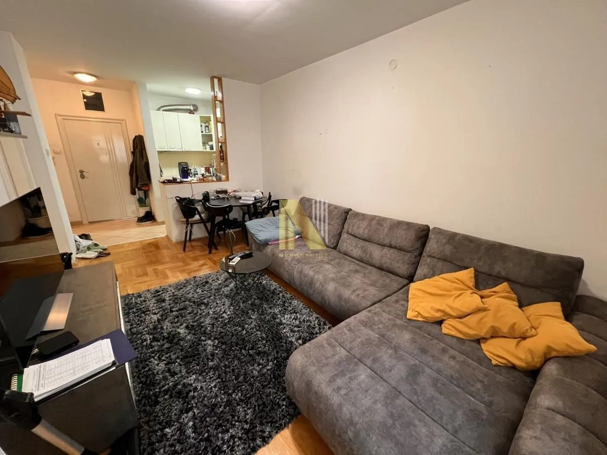 Sale, one bedroom apartment, 37m², Grbavica, Novi Sad Sve Podlokacije