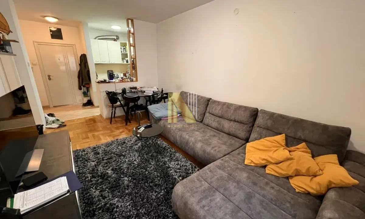 Sale, one bedroom apartment, 37m², Grbavica, Novi Sad Sve Podlokacije