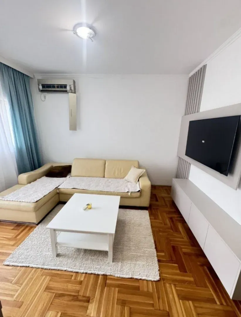 Izdavanje, jednosoban stan, 40m², Golubovina, Budva