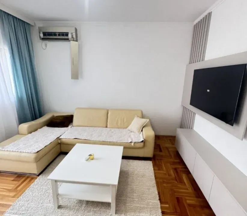 Izdavanje, jednosoban stan, 40m², Golubovina, Budva