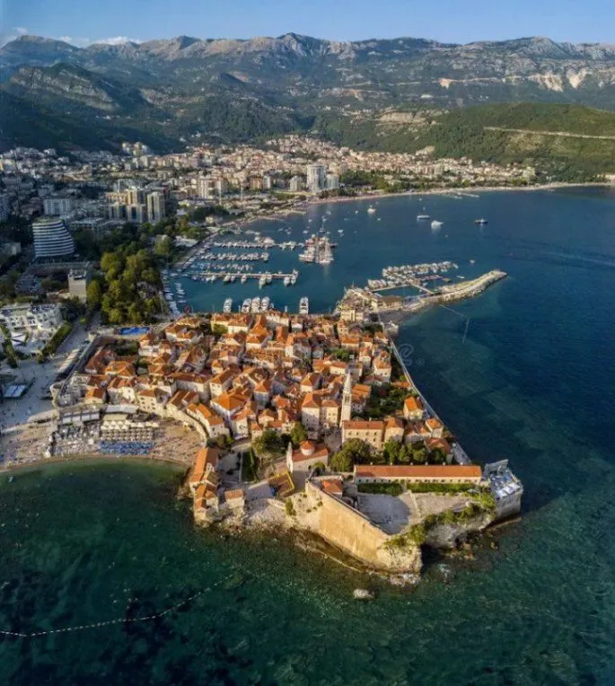 Sale, three bedroom apartment, 86m², Stari Grad, Budva
