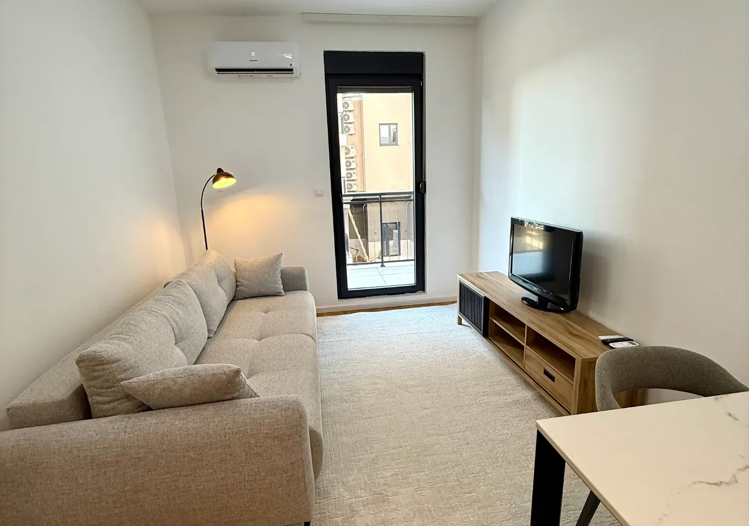 Rent, one bedroom apartment, 37m², Tološi, Podgorica