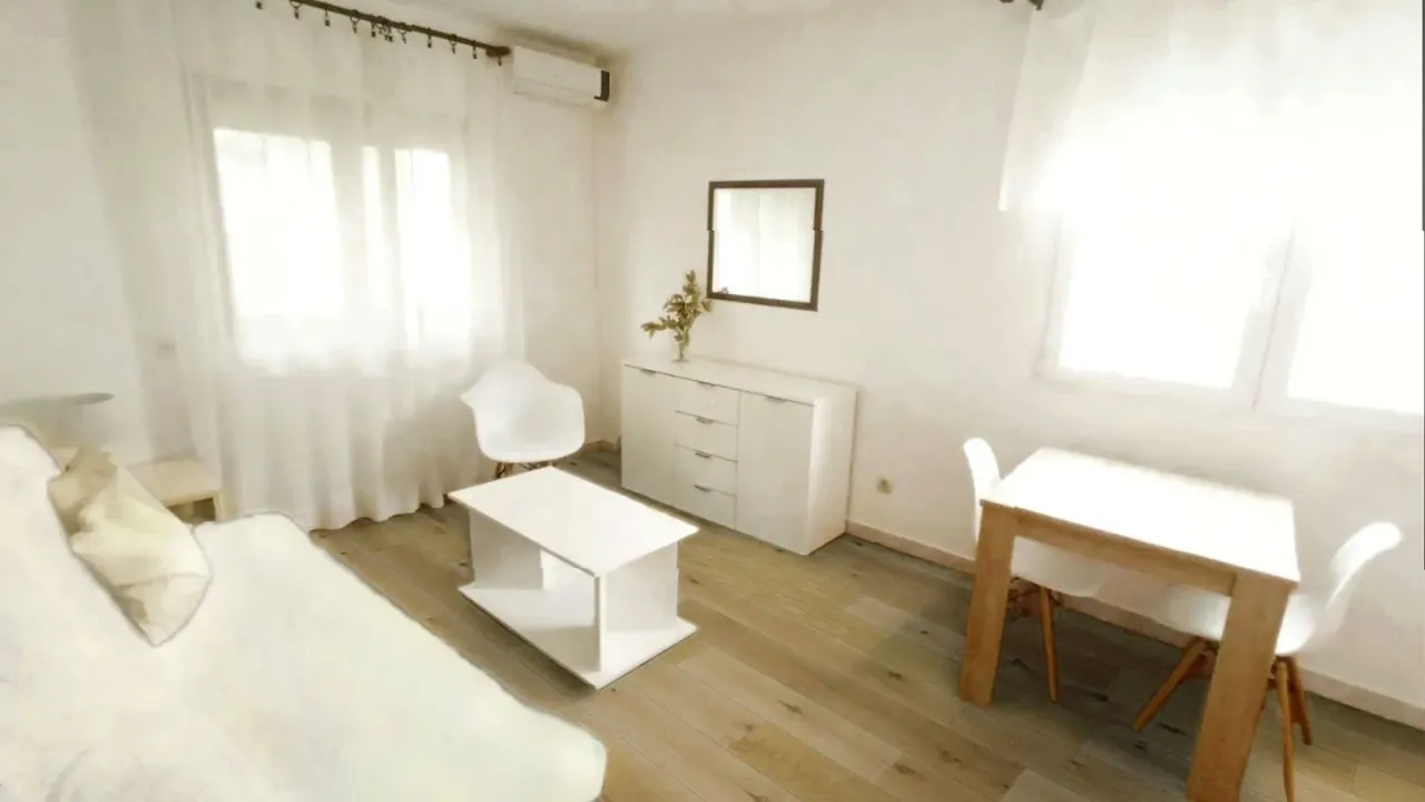 Rent, one bedroom apartment, 35m², Lazi, Budva