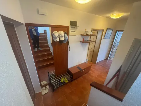 Prodaja, četvorosoban stan, 176m², Petrovac, Budva - image 12