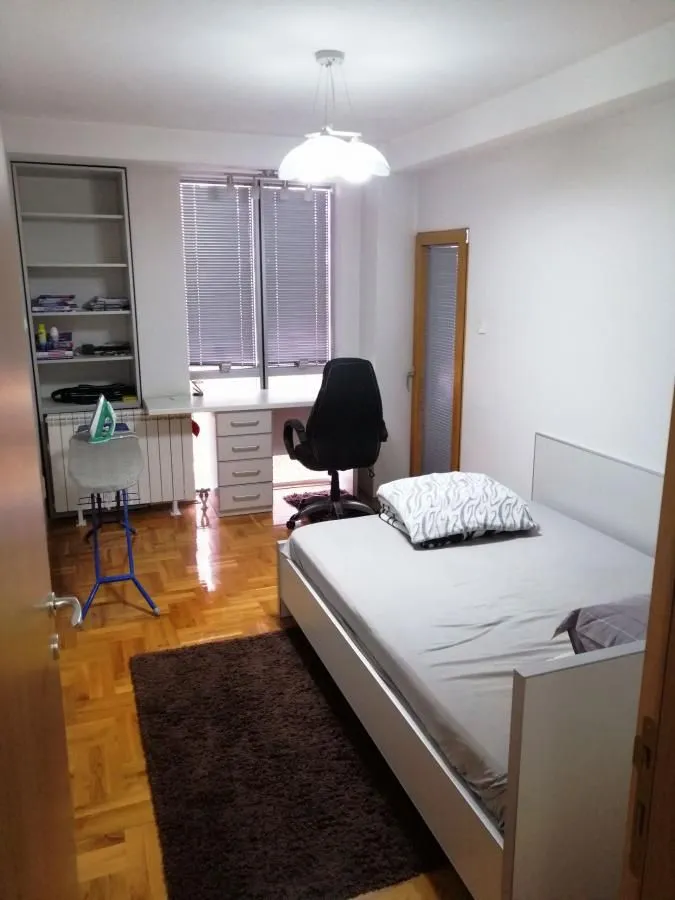 Prodaja, trosoban stan, 95m², Centar, Niš
