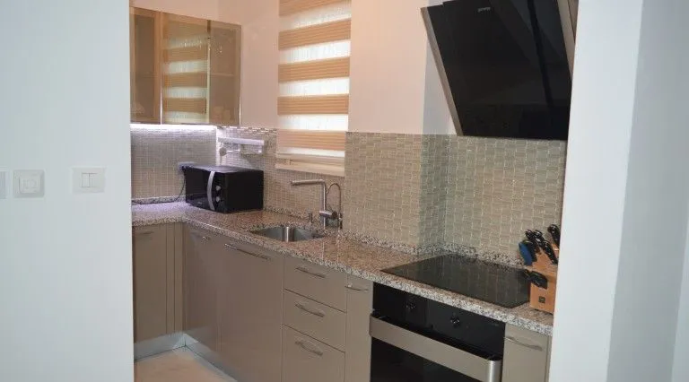 Prodaja, trosoban stan, 192m², Ljuta, Kotor