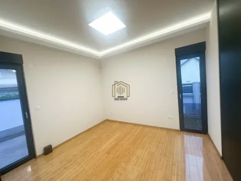 Rent, office space, 160m², Dalmatinska ulica, Podgorica - image 5