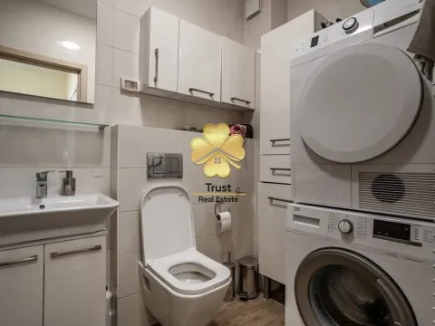 Prodaja, dvosoban stan, 72m², City Kvart, Podgorica - image 7