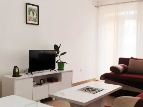 Prodaja, jednosoban stan, 53m², Centar, Žabljak - image 6