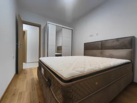 Izdavanje, dvosoban stan, 53m², City Kvart, Podgorica - image 10