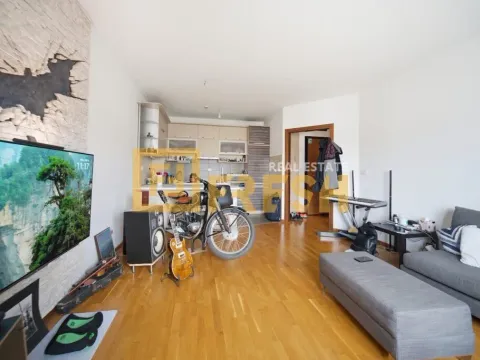 Sale, one bedroom apartment, 53m², City Kvart, Podgorica - image 13