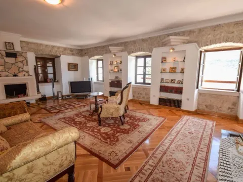 Sale, house, 268m², Perast, Kotor - image 10