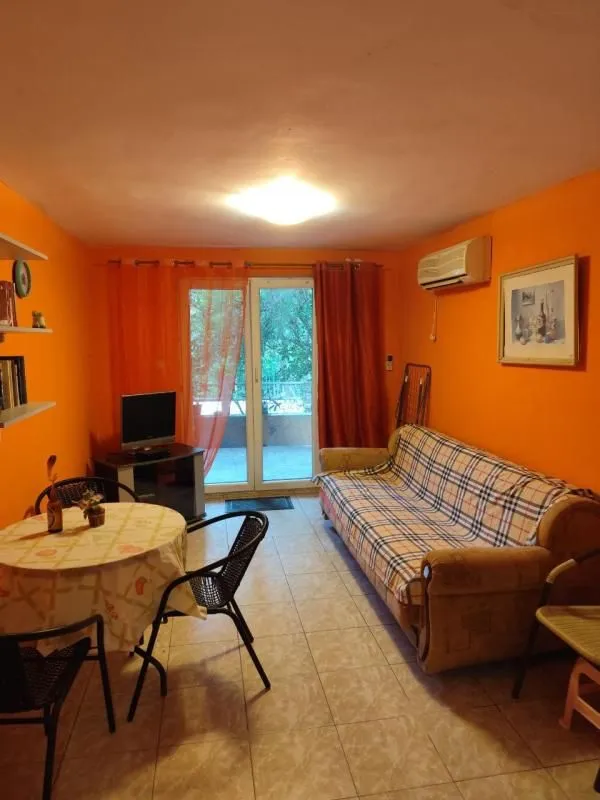 Prodaja, jednosoban stan, 37m², Đenovići, Herceg Novi