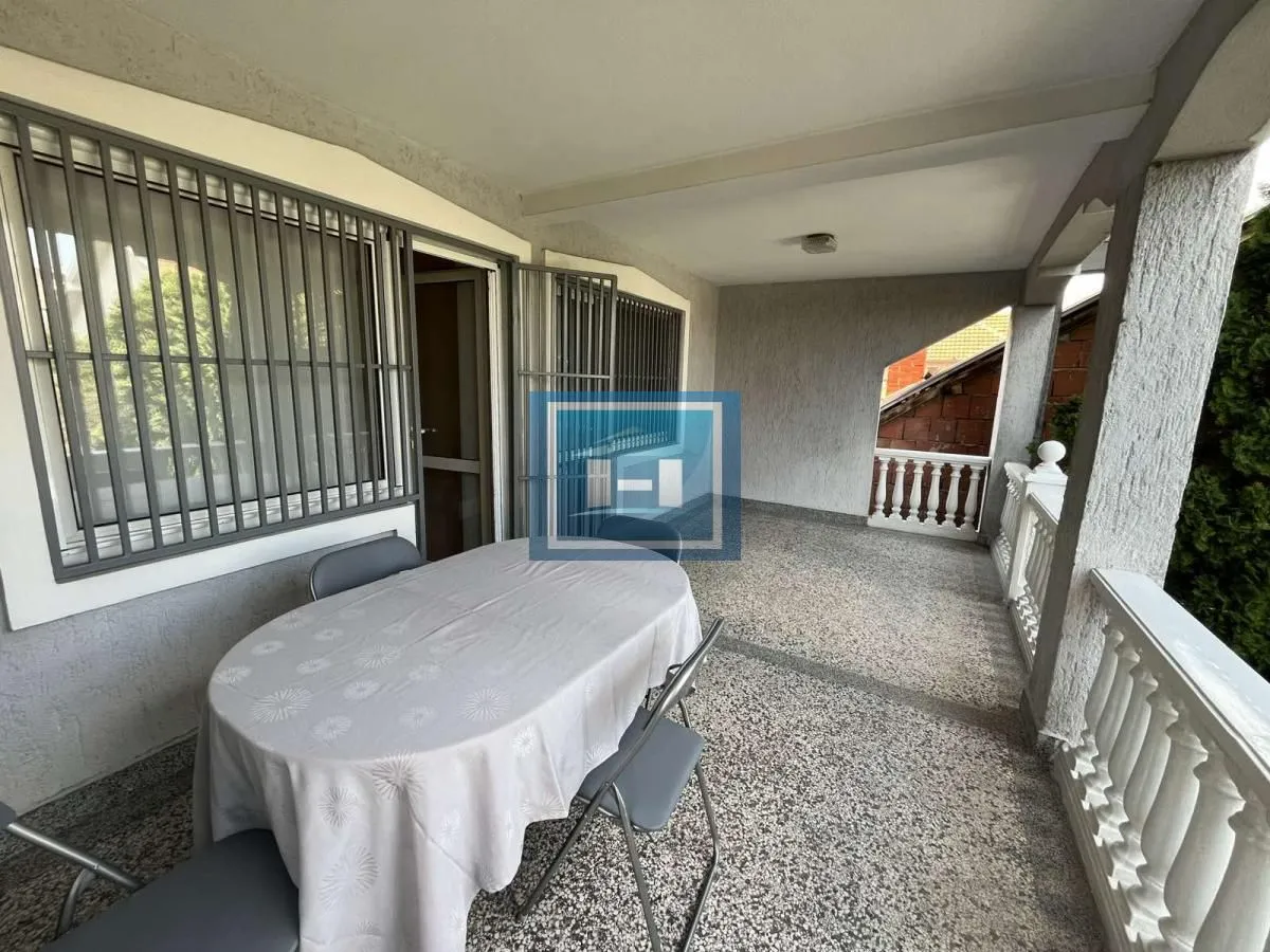 Sale, house, 222m², Paraćin, Srbija