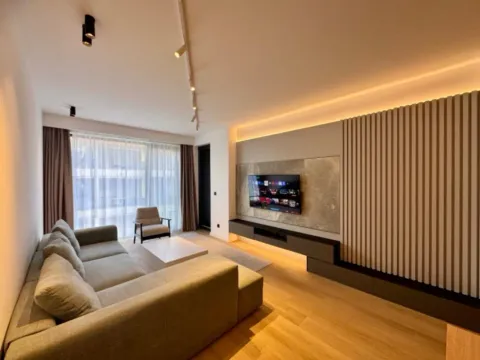 Daily-rent, one bedroom apartment, 56m², Centar, Budva - image 4