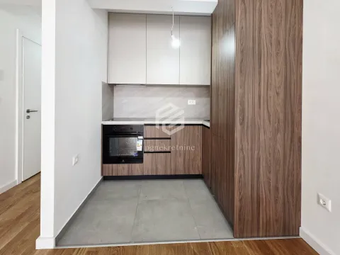 Rent, one bedroom apartment, 42m², Šušanj, Bar - image 2