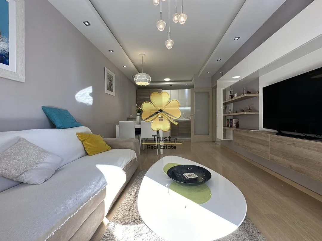 Rent, two bedroom apartment, 70m², City Kvart, Podgorica