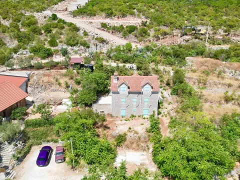 Prodaja, kuća, 138m², Zagora, Kotor - image 13