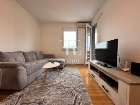 Izdavanje, jednosoban stan, 40m², Obala Morače, Podgorica - image 6