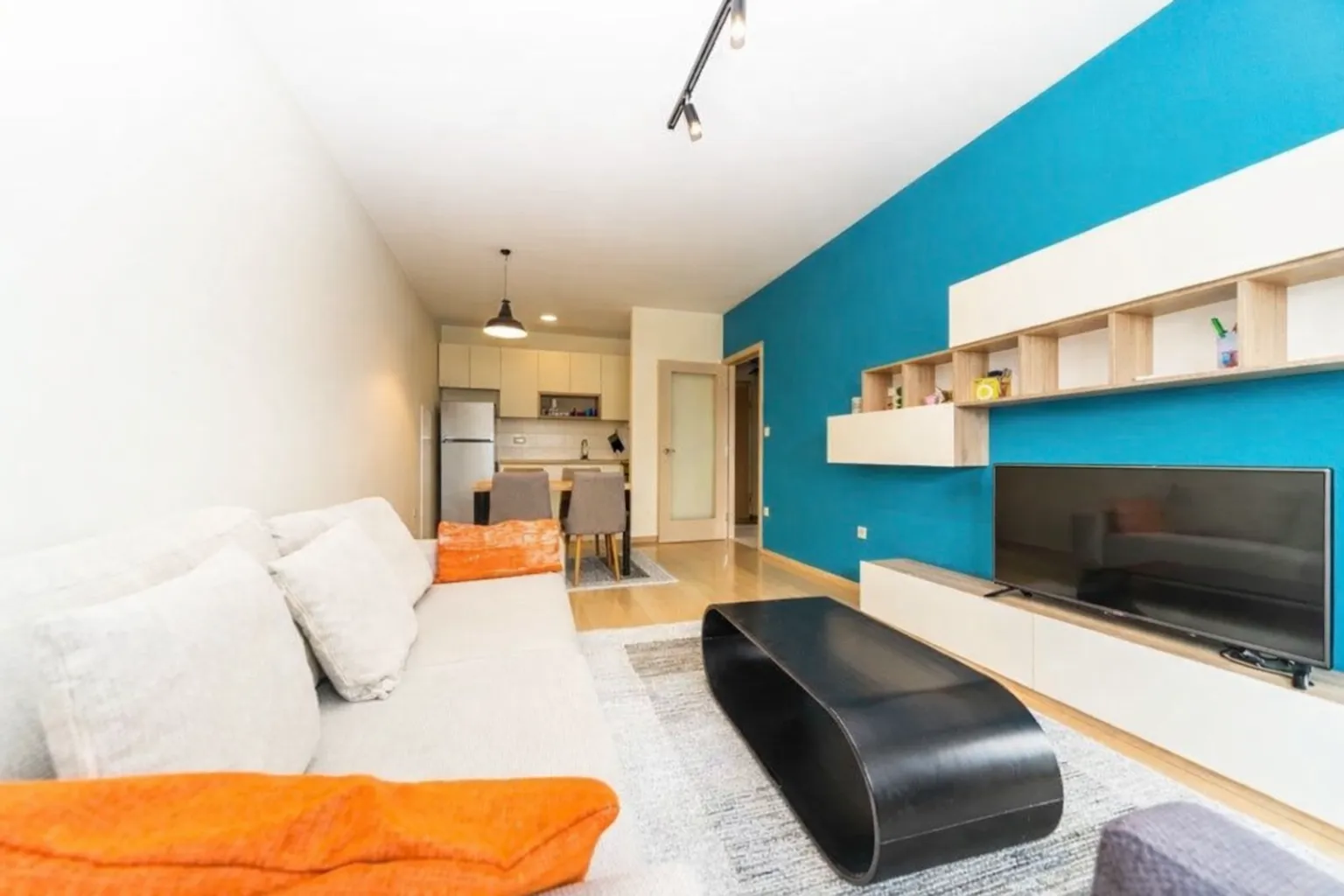 Izdavanje, jednosoban stan, 47m², City Kvart, Podgorica