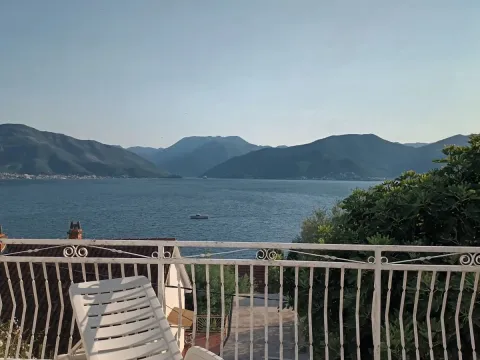 Prodaja, kuća, 168m², Krašići, Tivat - image 1