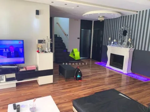 Sale, house, 320m², Kruševac, Srbija - image 3