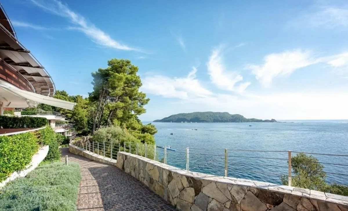 Sale, two bedroom apartment, 170m², Budva, Crna Gora